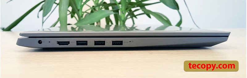 Laptop_Desktop_USB-and-SD-Card-ports